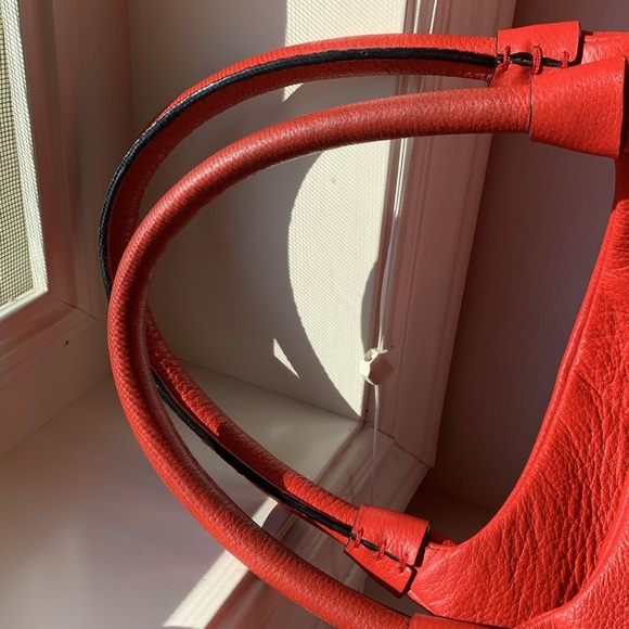Gorgeous red Kate Spade handbag - Picture 15 of 16